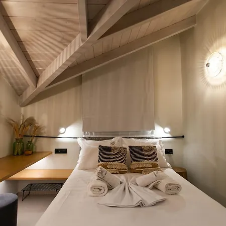 Yolo - Loft Apartment Alykes (Zakynthos)